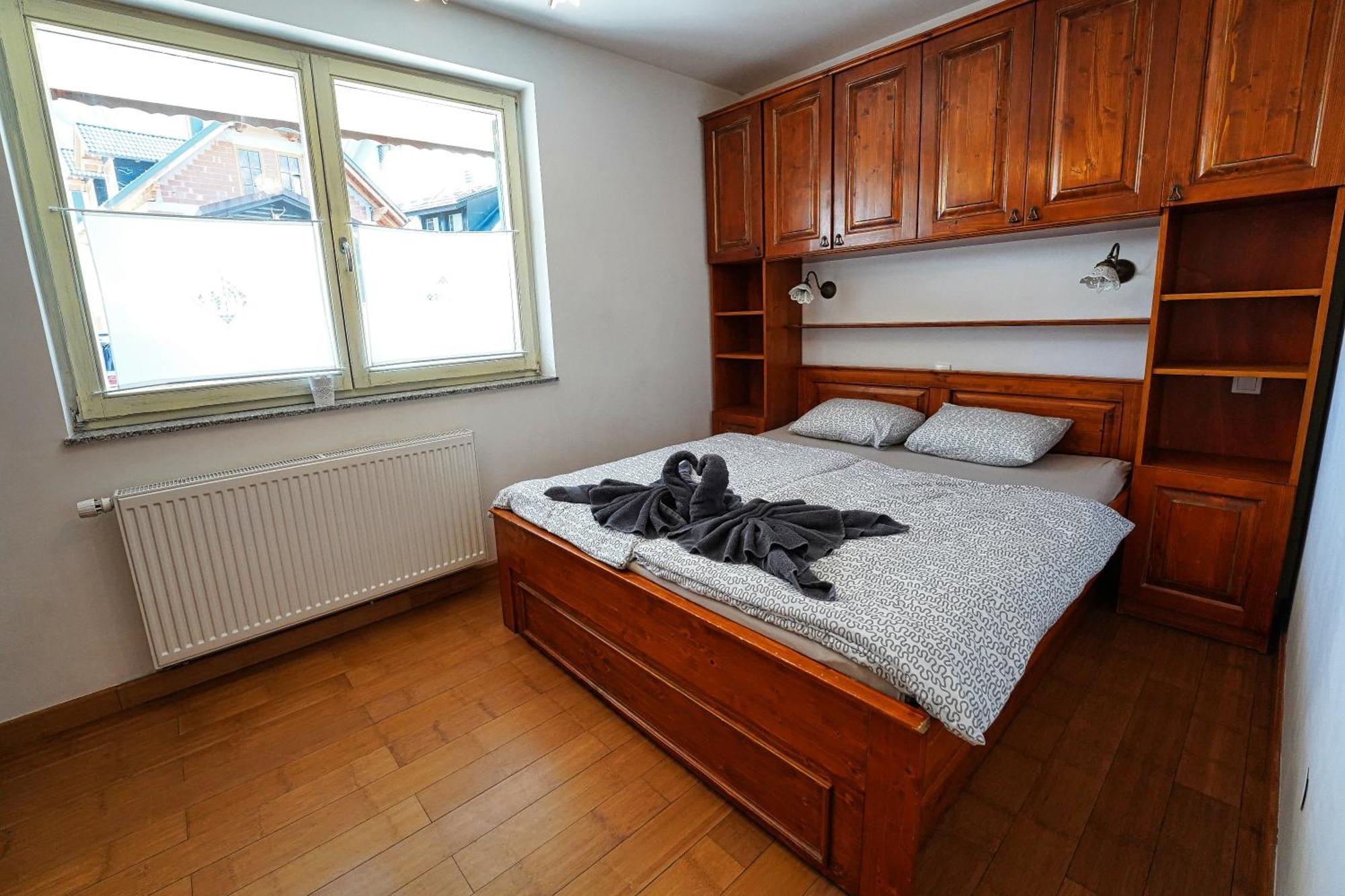 Apartment Mojstrovka With Terrace In City Center Кранська Гора Екстер'єр фото